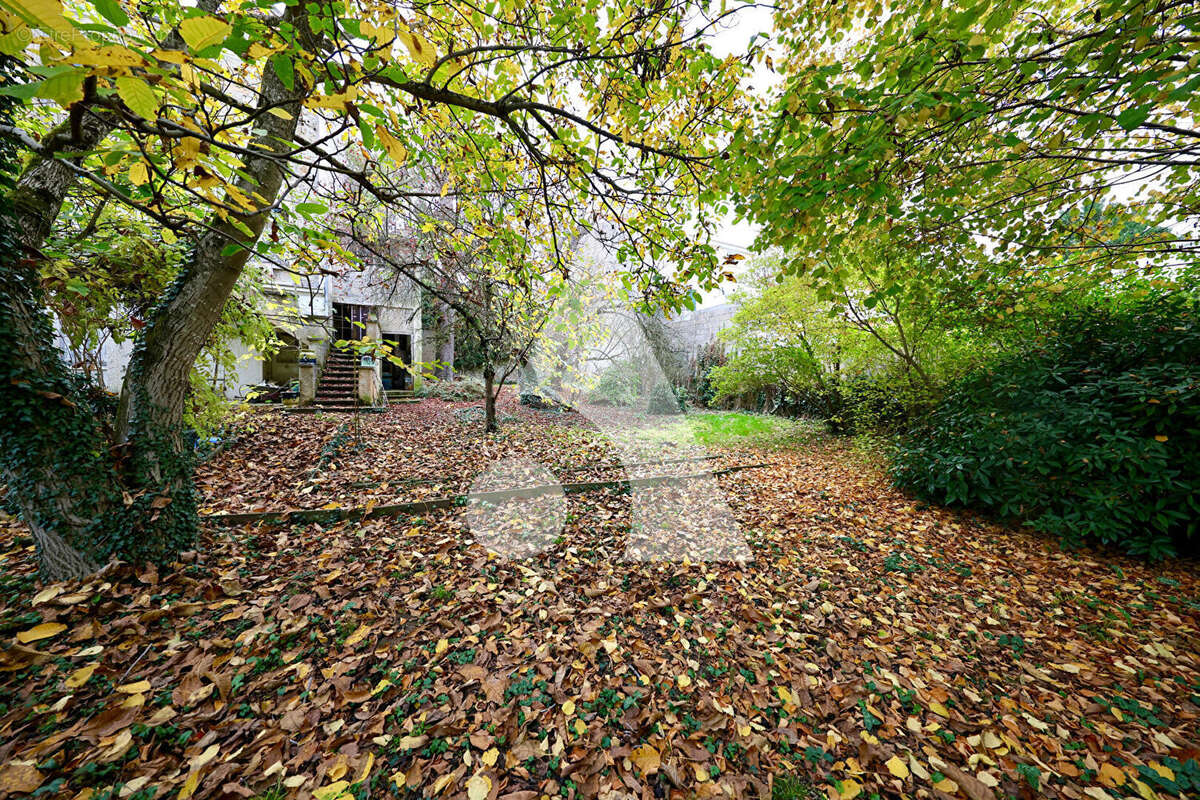 Maison à SOISY-SUR-SEINE