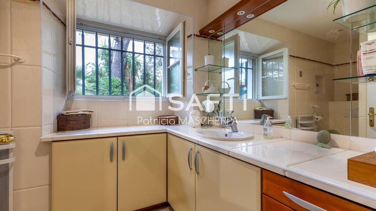 Photo 8 - Maison à SAINT-RAPHAEL