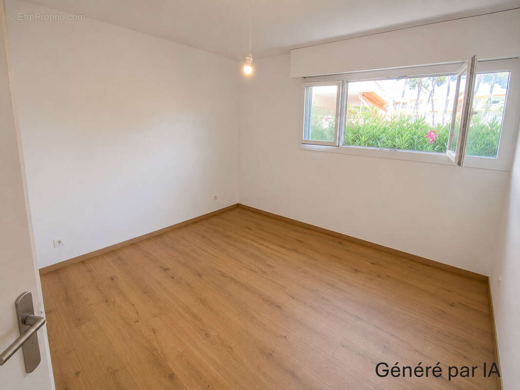 T2 avec jardin et terrasse proche plage SAINT-RAPHAEL - photo 9
