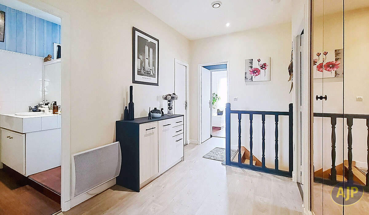 Maison à SAINT-DENIS-DE-PILE