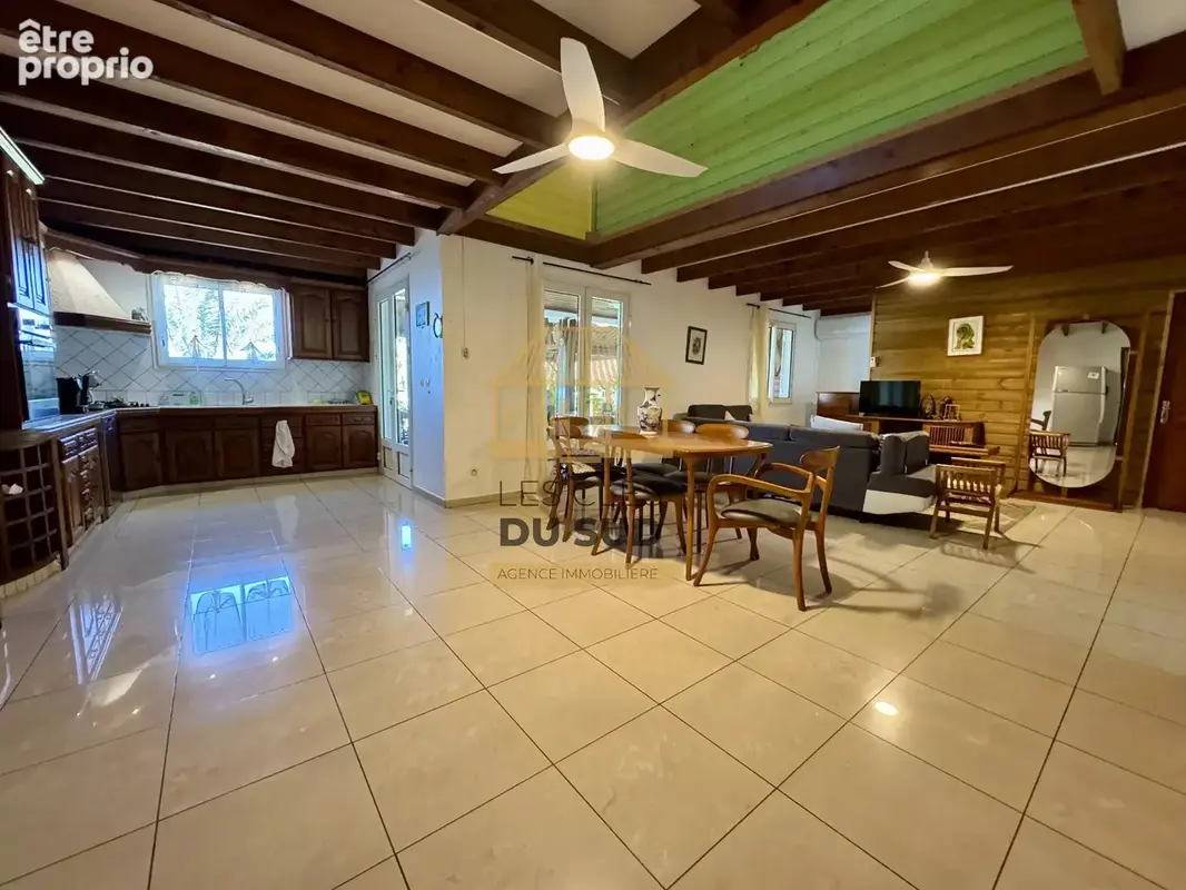 Maison familiale de 4 chambres avec garage fermé - photo 8