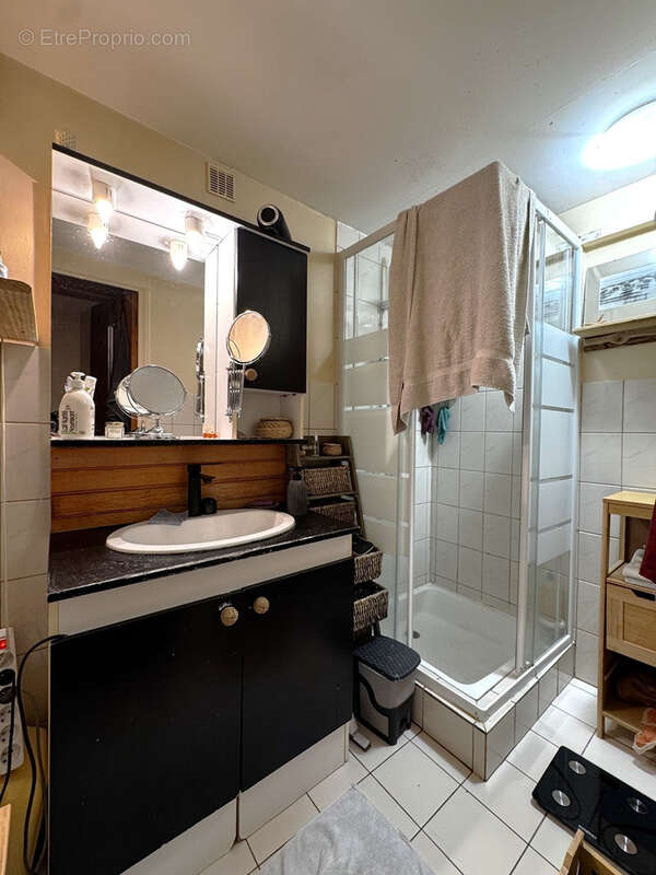 Maison à SALLES-CURAN