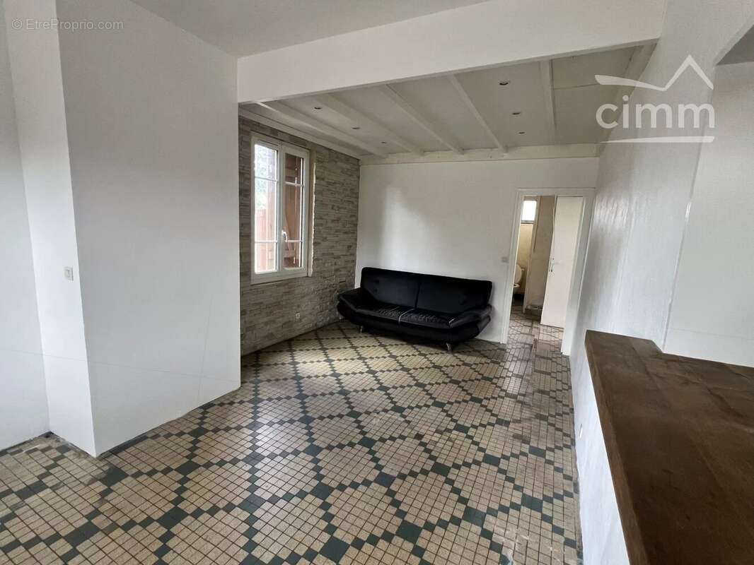 Maison à VILLEDIEU-LES-POELES