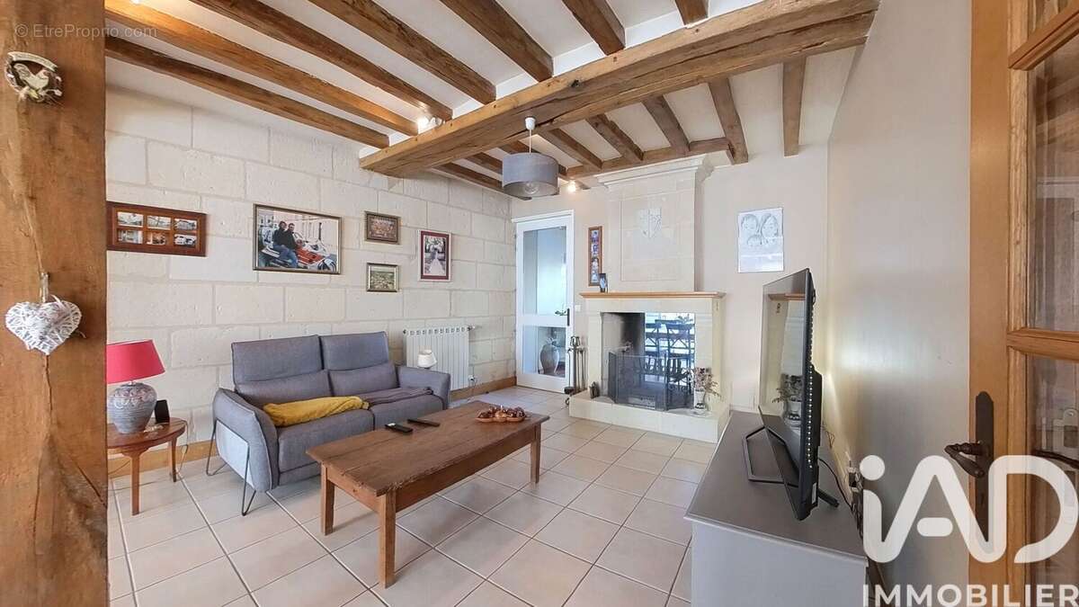 Photo 2 - Maison à SAVIGNY-EN-VERON