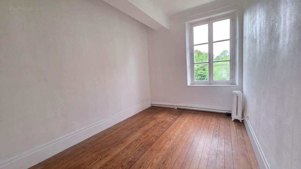 CHEVREVILLE (60) - Maison en pierre 5p - 131m² - photo 6