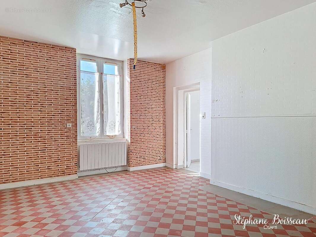 Photo 9 - Appartement à LA CHAPELLE-D&#039;ALIGNE