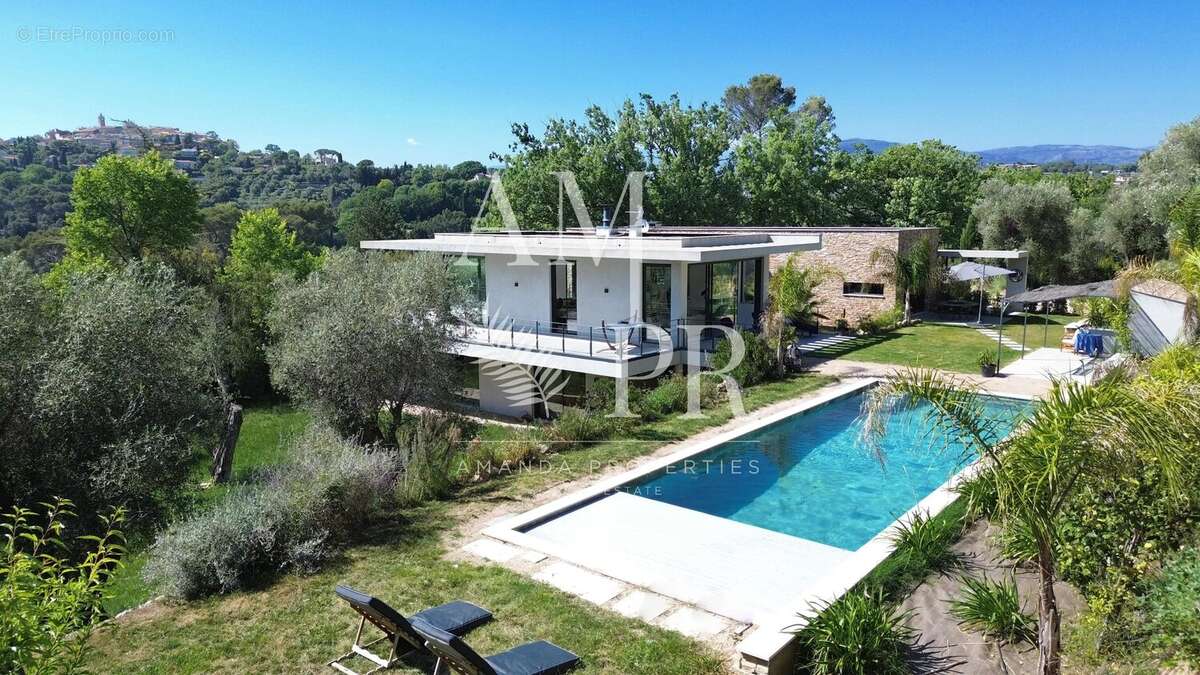 Maison à MOUGINS