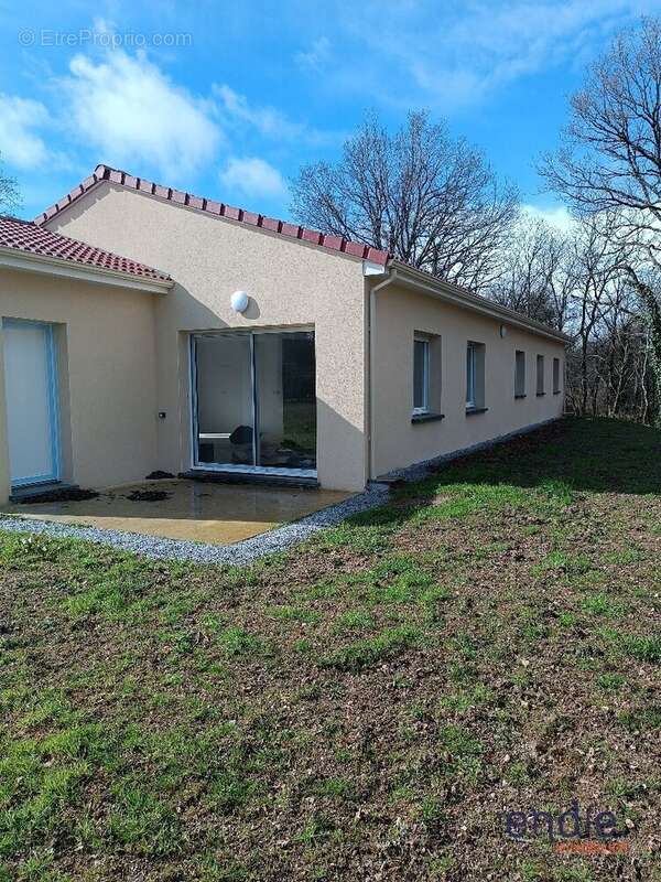 Maison à SAINT-AUVENT