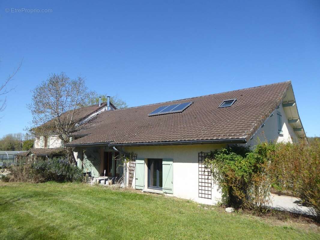 Maison à TREPT
