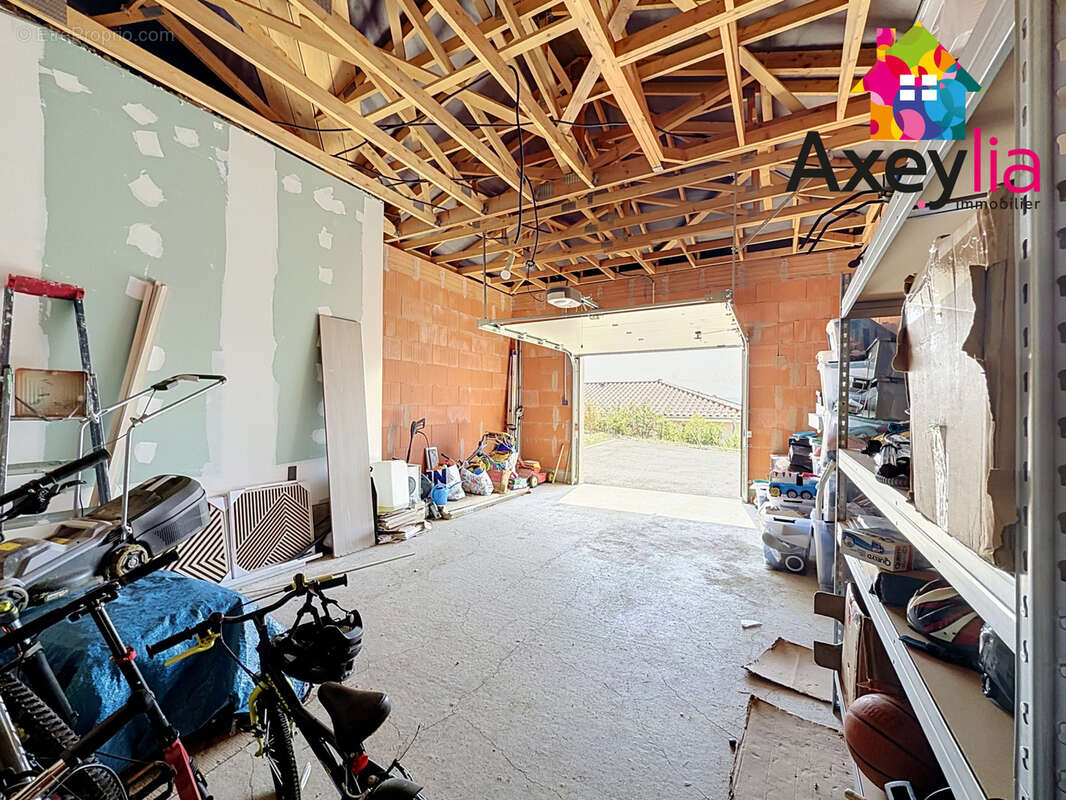 A vendre - secteur feurs - maison de plein-pied, 4 chambres, terrain d'environ 850m2 avec vue plaine du forez - photo 15