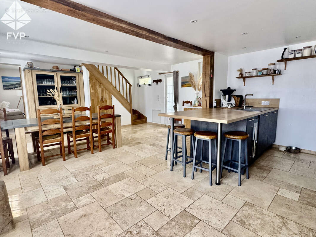 A VENDRE - SOTTEVILLE-SUR-MER   Une opportunité rare dans un village prisé de la Côte d'Albâtre ! - photo 4