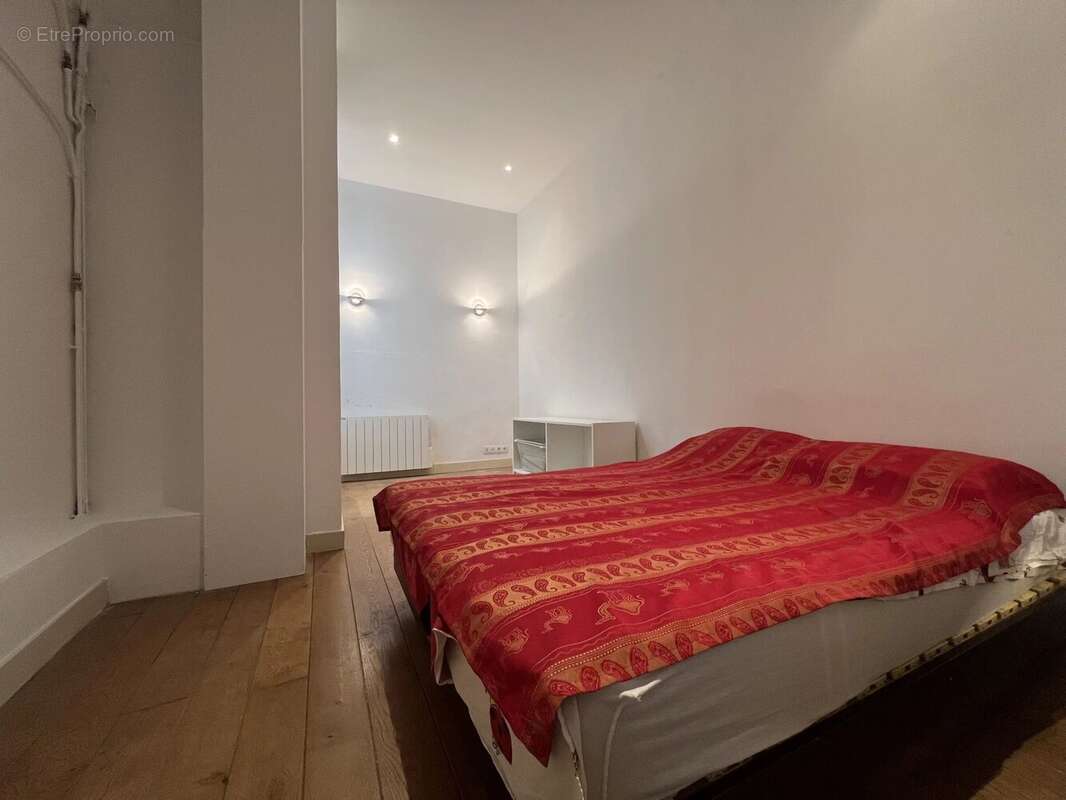 Appartement à PARIS-9E