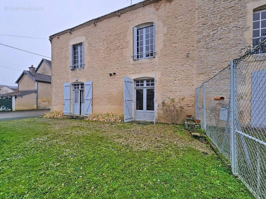 Maison à ORGES