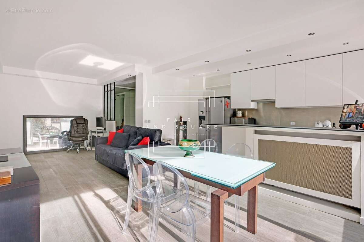 Appartement à NEUILLY-SUR-SEINE