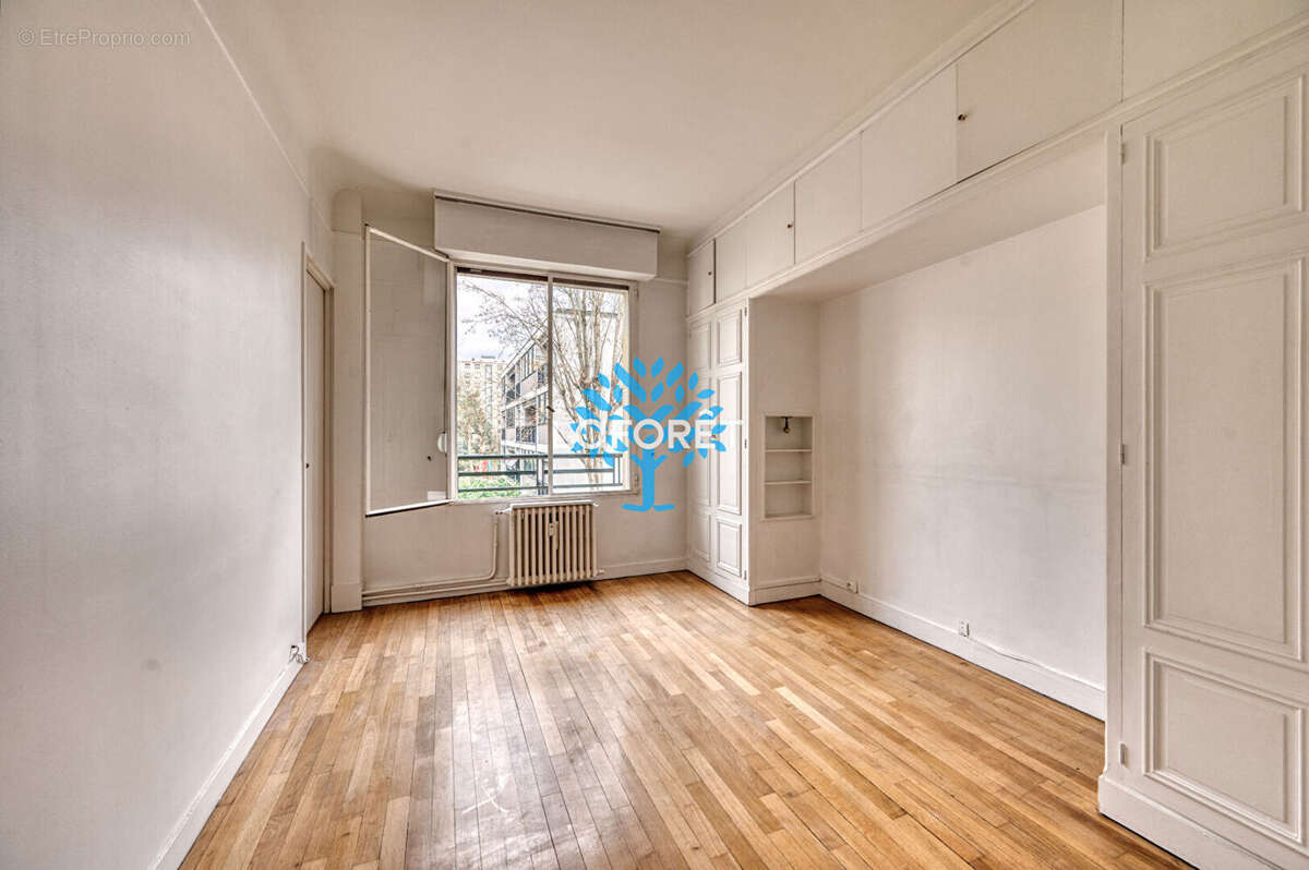 Appartement à NEUILLY-SUR-SEINE