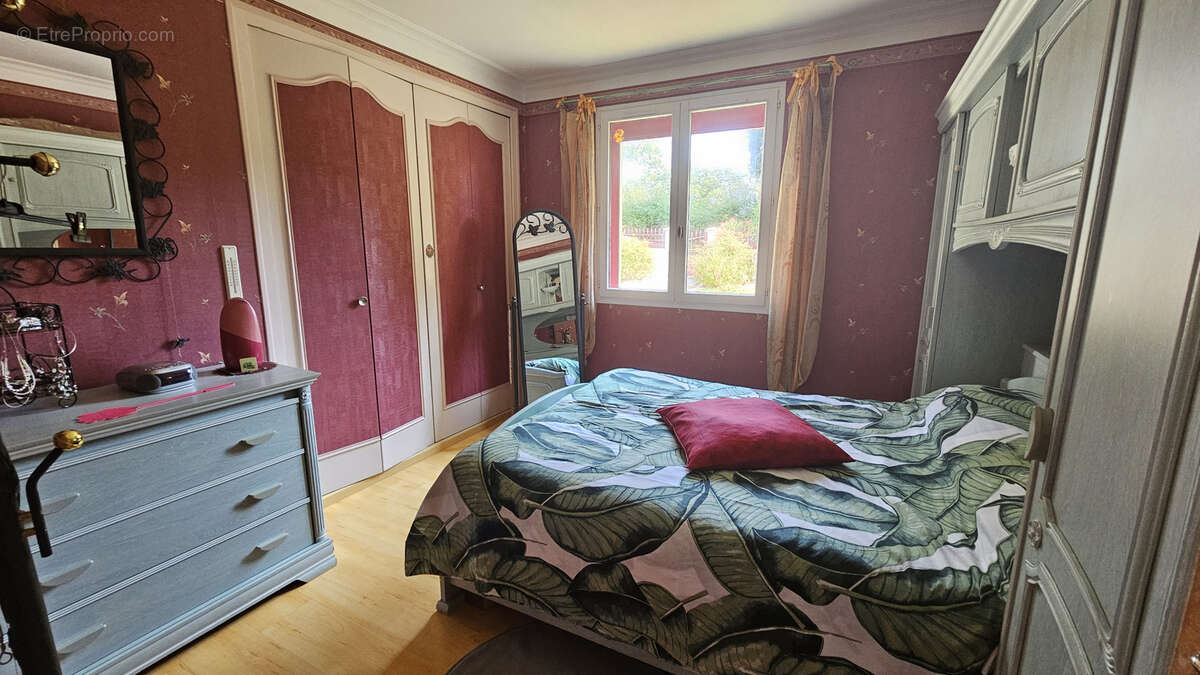 Maison à SAINT-JULIEN-DES-LANDES