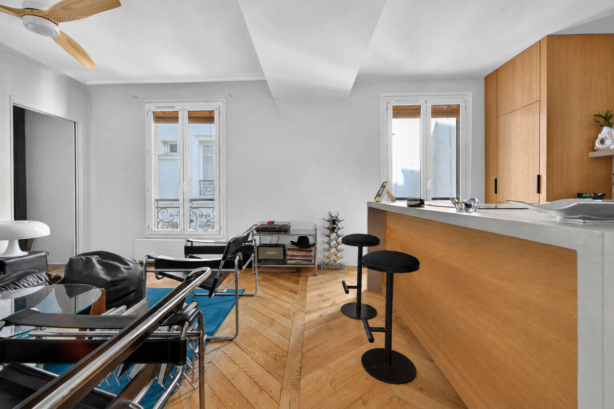 Appartement à PARIS-19E