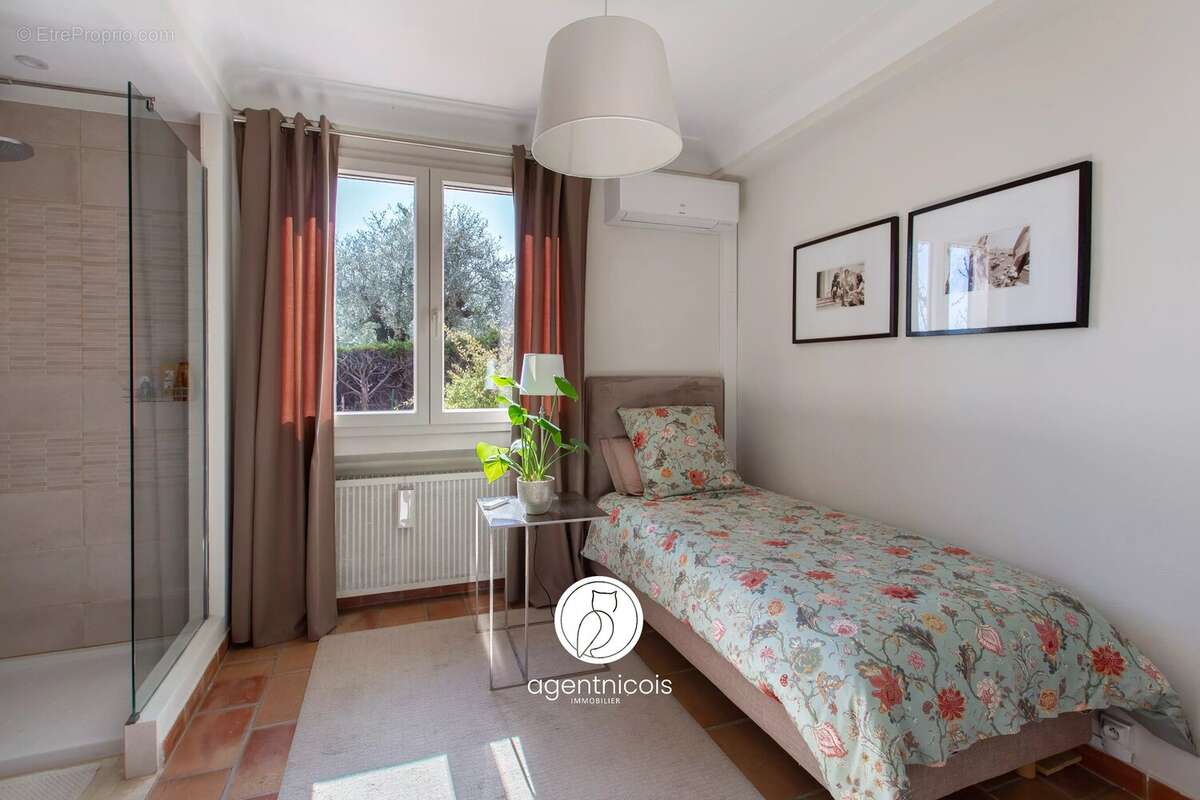 Maison à SAINT-JEANNET