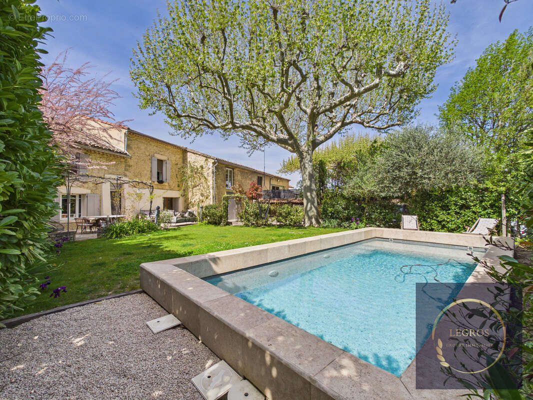 Maison à NOVES