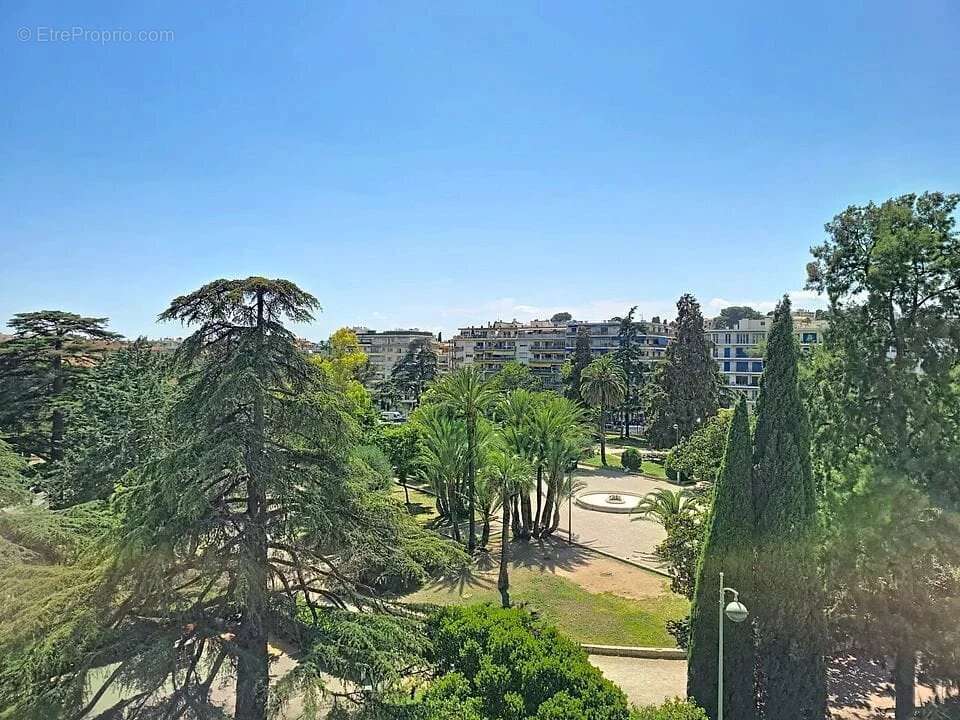 Appartement à LE CANNET