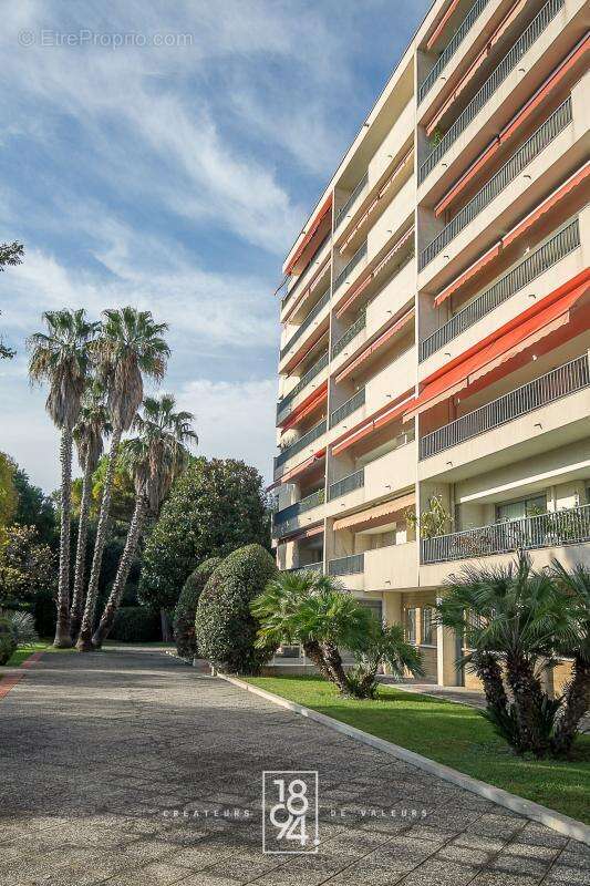 Appartement à MARSEILLE-8E