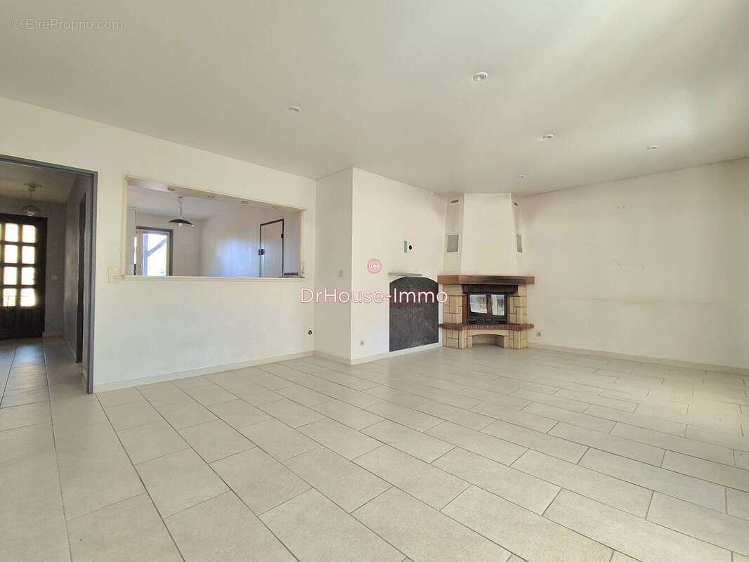 Maison à CHATENOY-LE-ROYAL