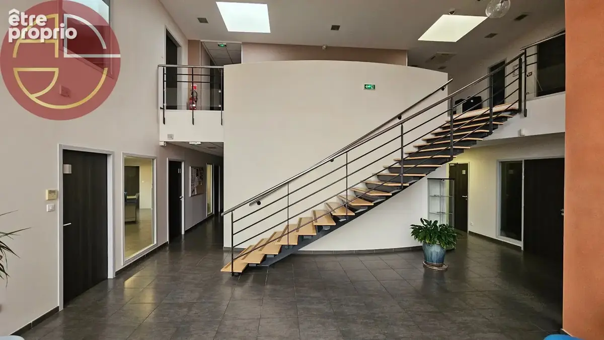 Commerce 949 m² à vendre à Plaisance-Du-Touch (31830) - photo 3