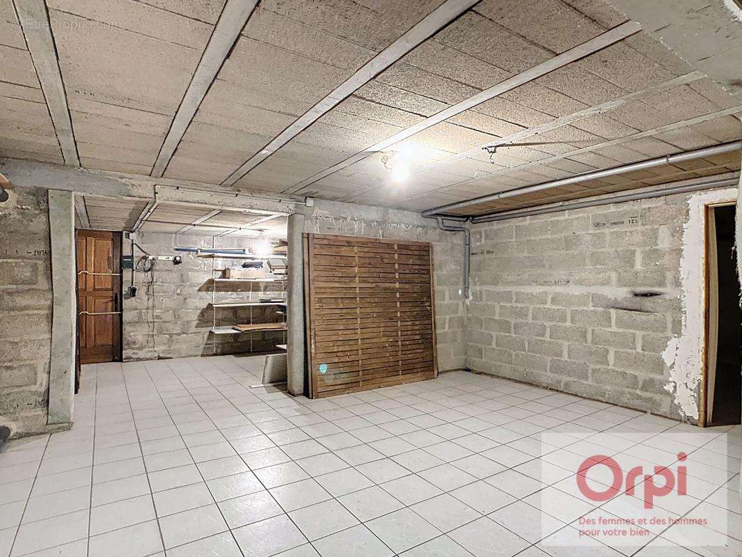 Maison à ISSY-LES-MOULINEAUX