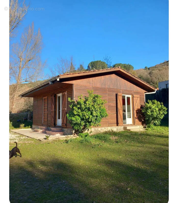 Maison à REYNES