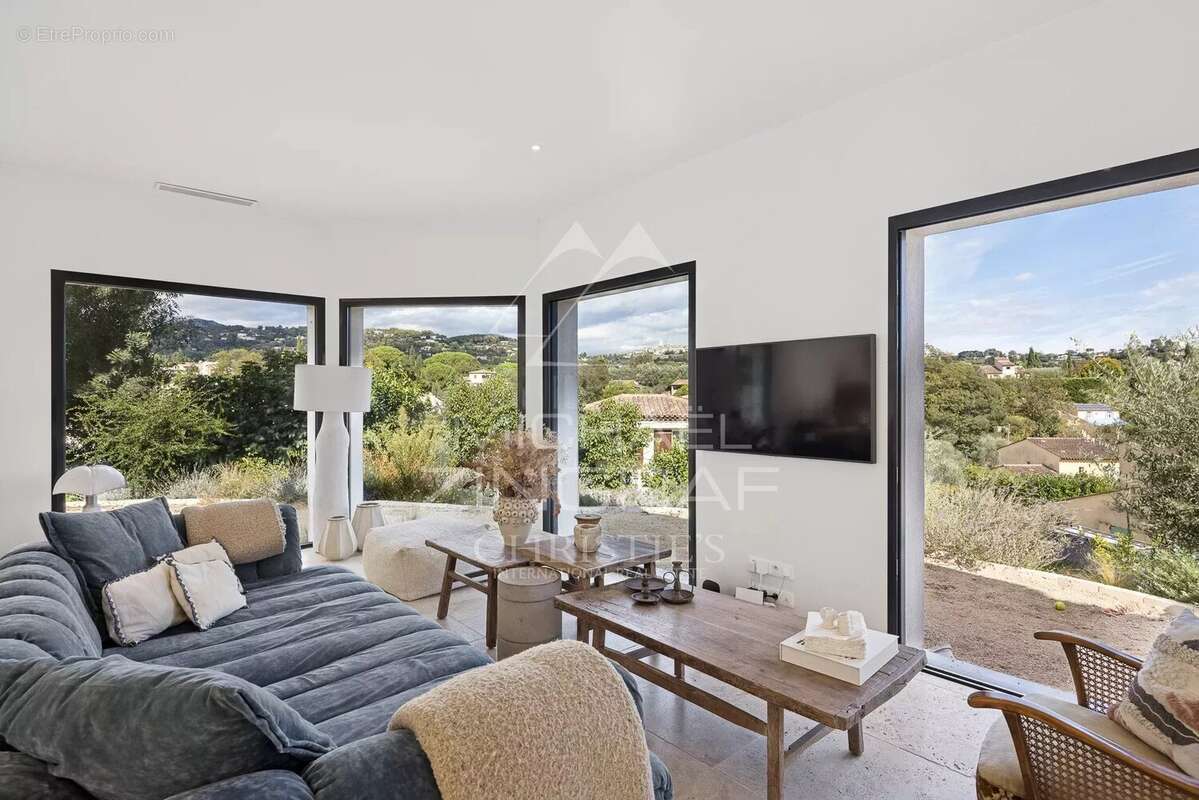 Maison à LA COLLE-SUR-LOUP