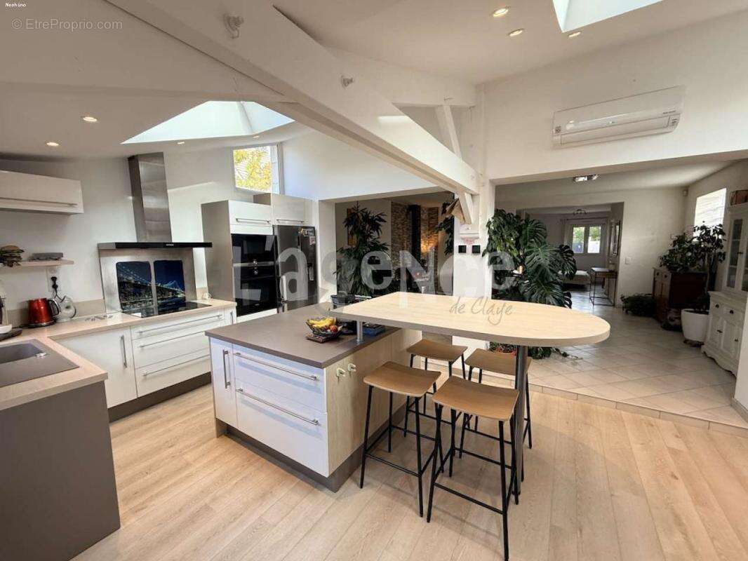 Maison à CLAYE-SOUILLY