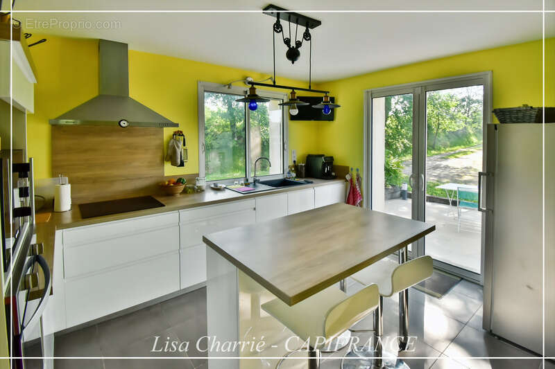 Maison à COURRENSAN