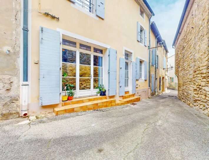 Maison à COURTHEZON