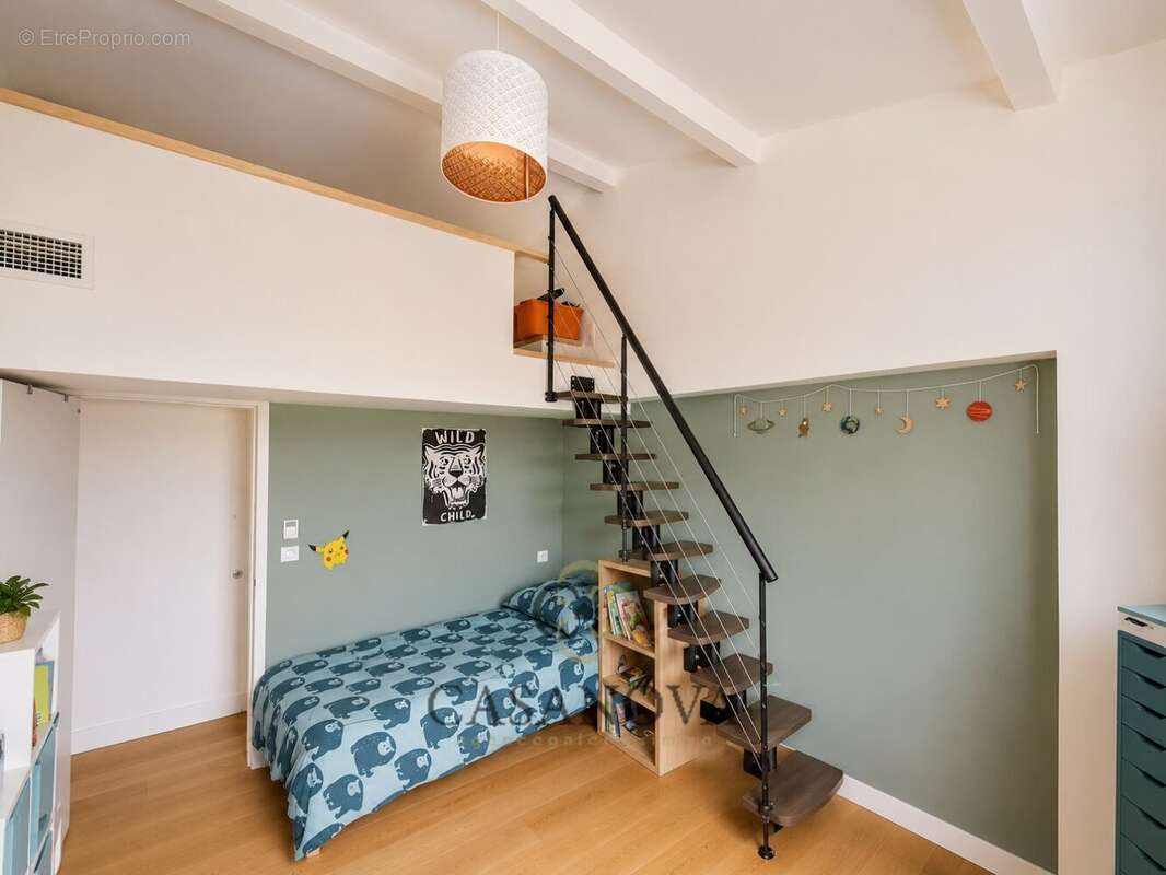Maison familiale rénovée avec piscine et vue dégagée à Castelnau-le-Lez - photo 13
