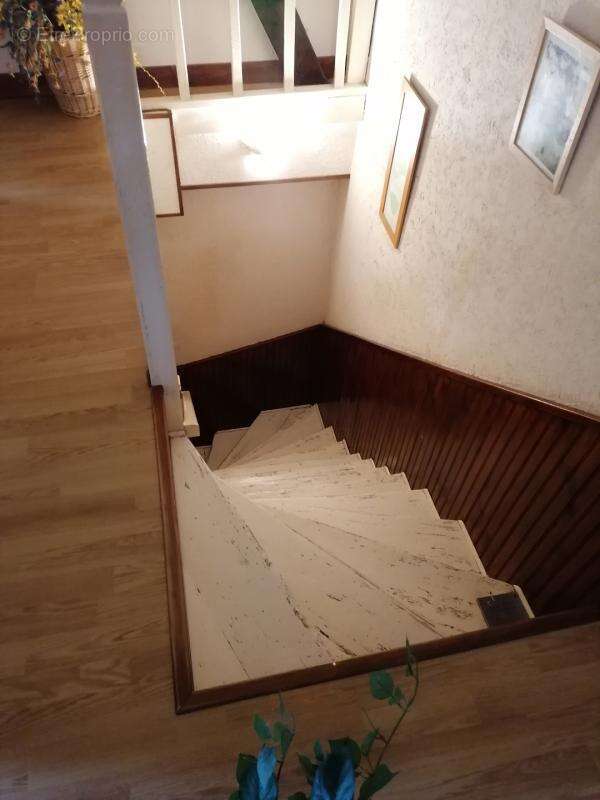 Maison à ORIGNY-SAINTE-BENOITE