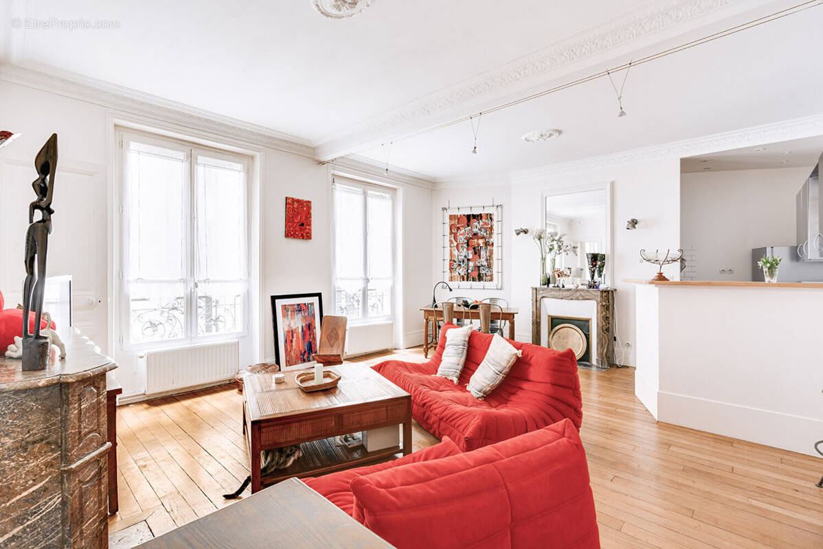 Appartement à PARIS-14E