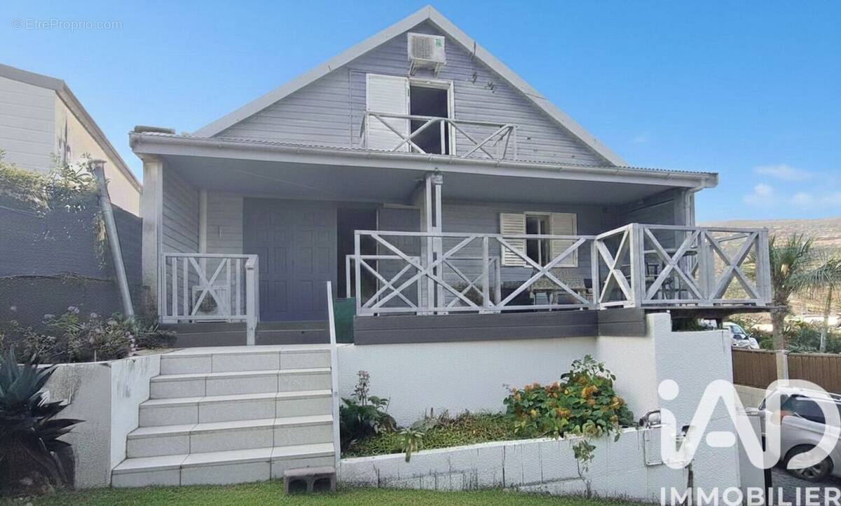 Photo 1 - Maison à SAINT-JOSEPH