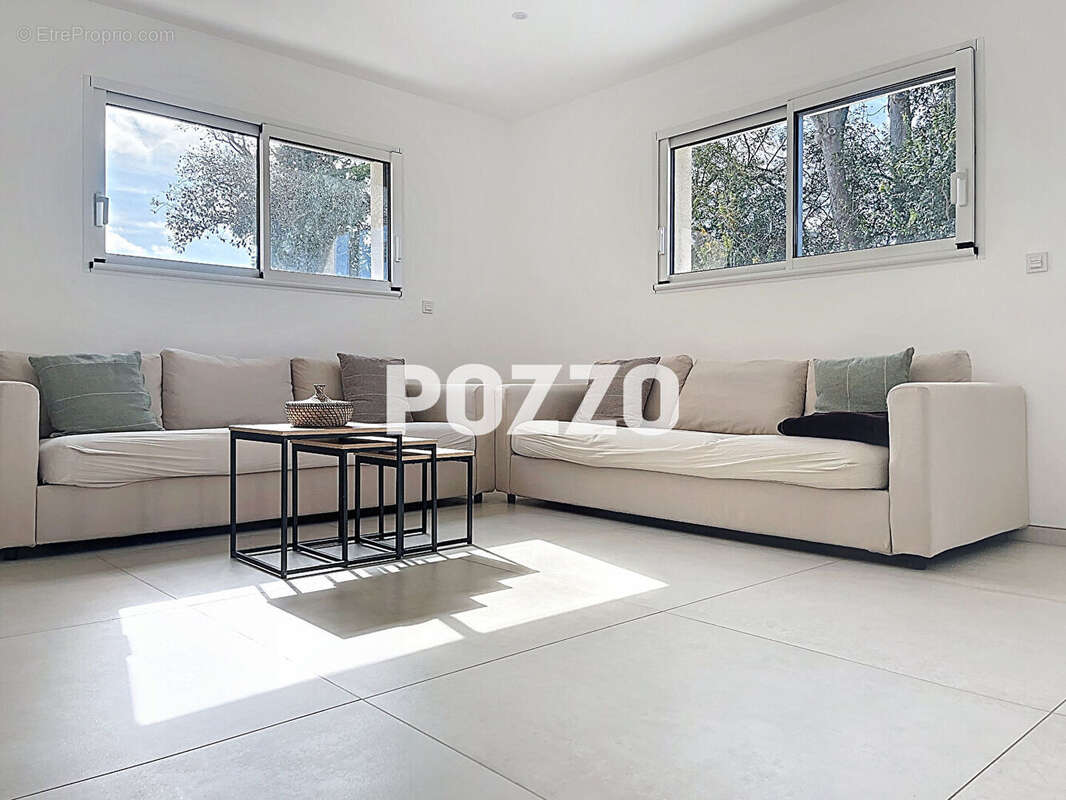 Maison à BIEVILLE-BEUVILLE