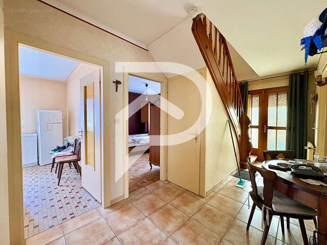 Maison Rouffach 5 pièce(s) 107 m2 - photo 2