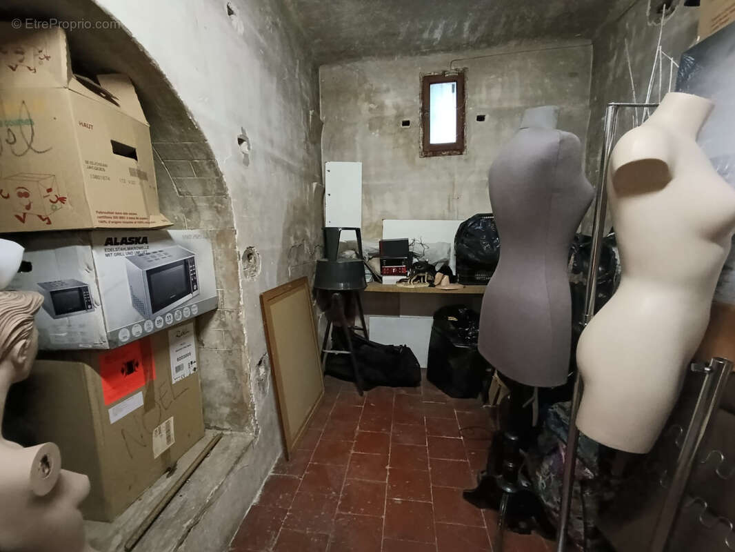 Commerce à MARSEILLE-10E