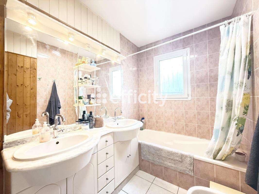 Maison à SAINT-JEAN-DE-FOS