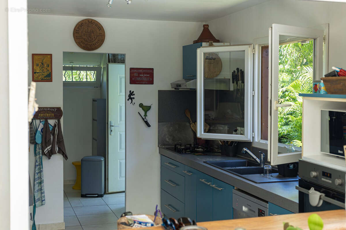 Maison à LES ABYMES