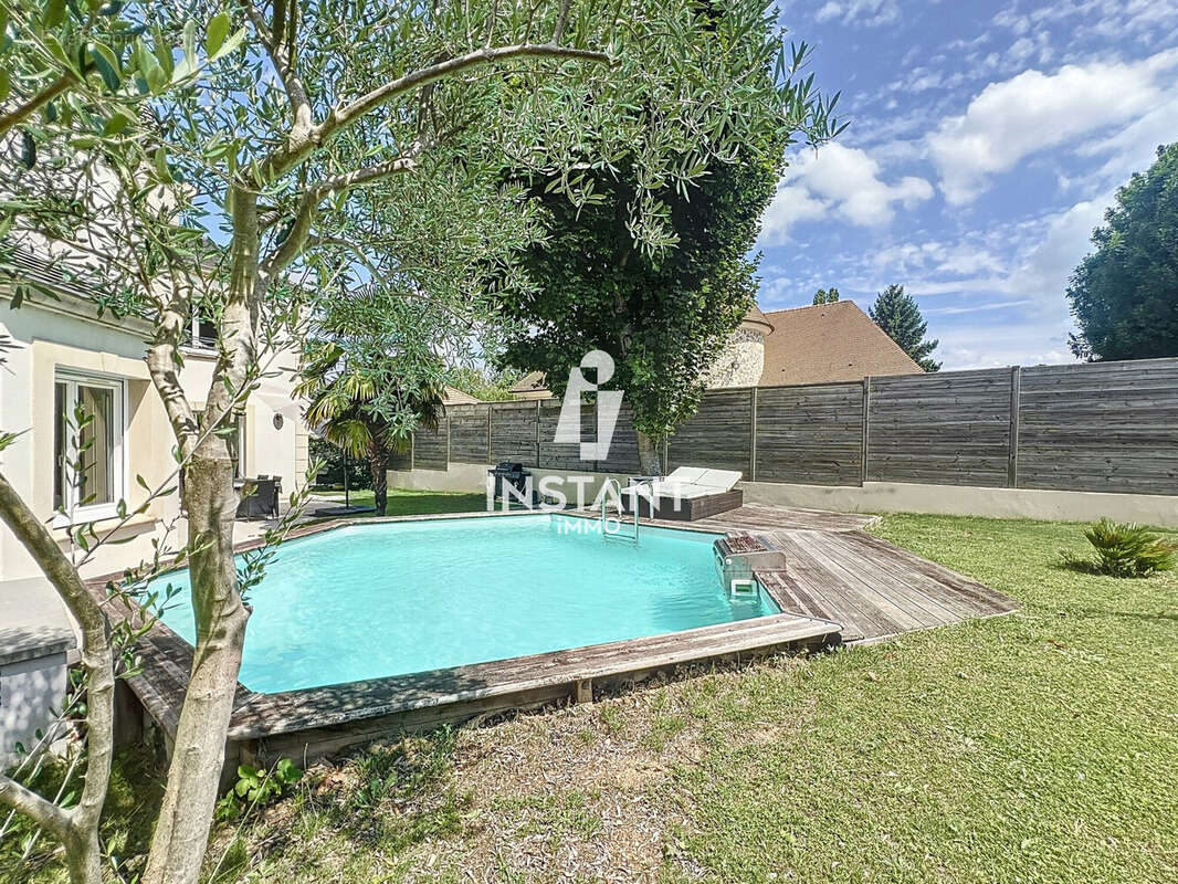 Maison à LONGPONT-SUR-ORGE