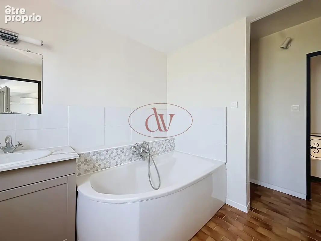 Maison 5 pièces   4 chambres   93 m2   Piscine   Saint-Nazaire - photo 12