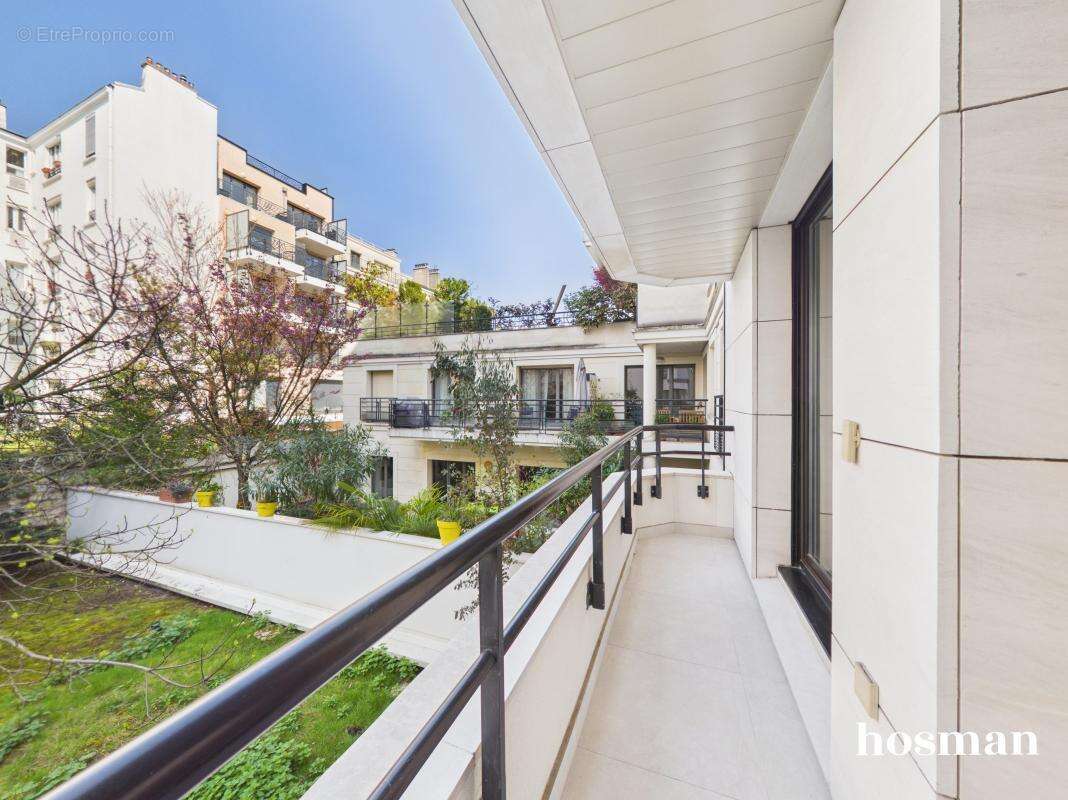 Appartement à LEVALLOIS-PERRET