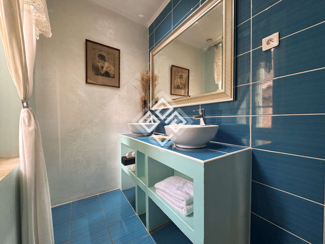Maison de Maître restaurée avec élégance avec piscine - photo 30