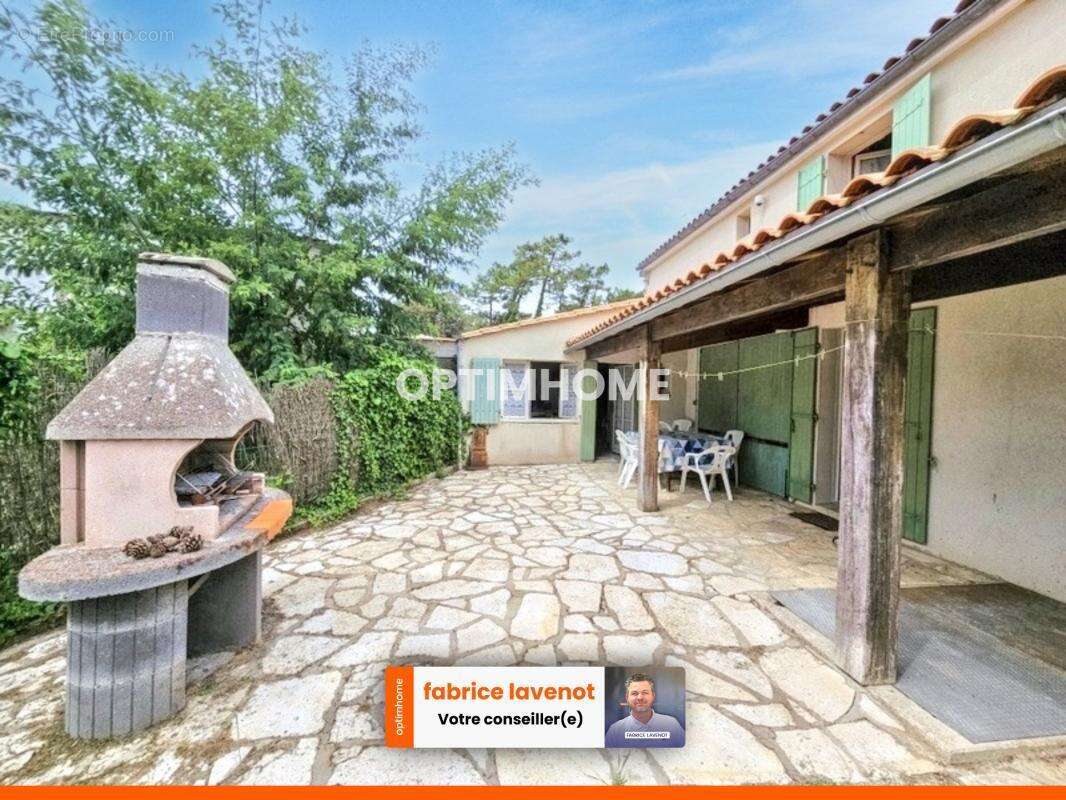 Rare !!! maison de 230 m² de surface comprenant une maison, un garage pour bateau et un studio sur rivedoux plage (17) - photo 5
