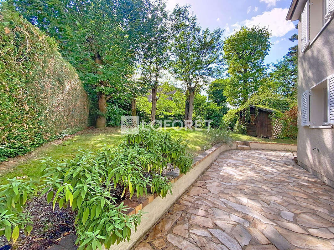 Maison à VERNEUIL-SUR-SEINE