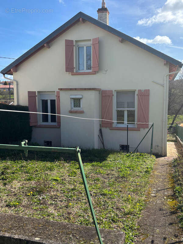 Maison à DAMELEVIERES