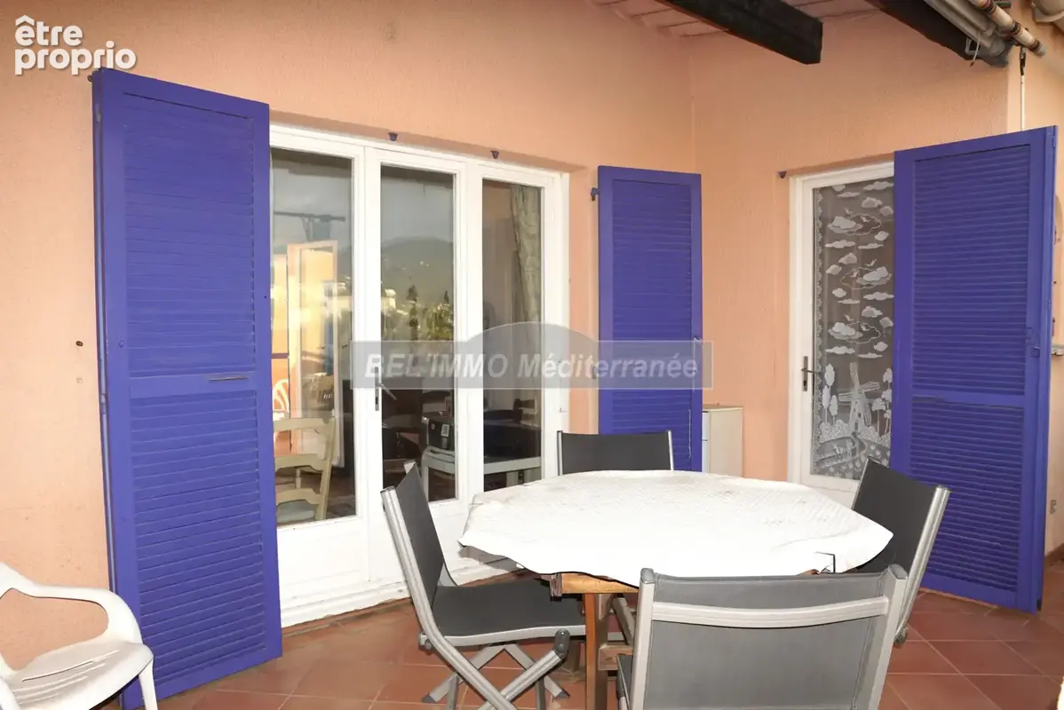 Dernier étage ! F3, Terrasses 30 m2 et Garage. Petite Vue Mer - photo 4